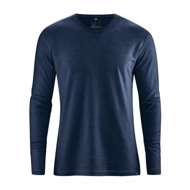 Light long-sleeved t-shirt