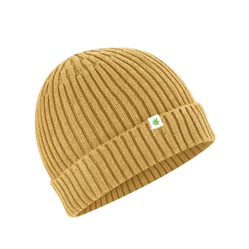 Men's winter hat made from recycled hemp